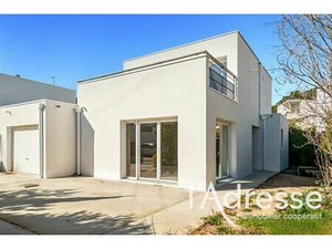 Location maison 4 pièces  92.00m²  La Ciotat