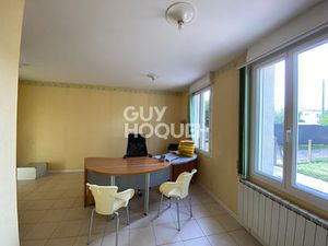 LIBOURNE   MAISON PIERRE - LOCAL PROFESSIONNEL ET APPARTEMENTS LIBRES