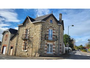 Maison en pierre  quatre chambres  beau terrain