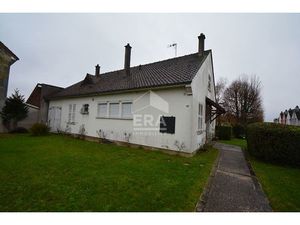 Maison individuelle Tergnier 8 pièce(s) 148 m2 4 chambres