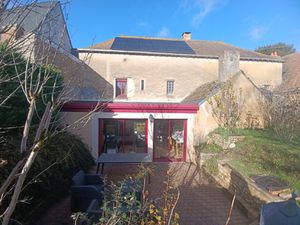 Maison centre village avec garage et terrain