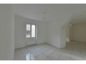 Vente maison 4 pièces  67.00m²  Champs