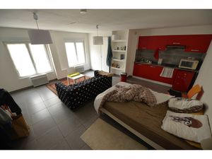 A vendre Angers hyper centre à deux pas du tramway et de la place Molière  appartement stu