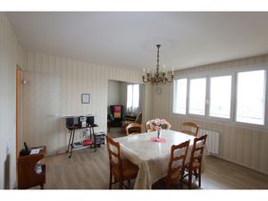 Appartement type 4 avec ascenseur