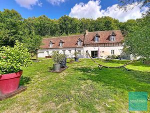 5 minutes d'Amboise  longère restaurée 251 m²  6 chambres  terrain 3000m²