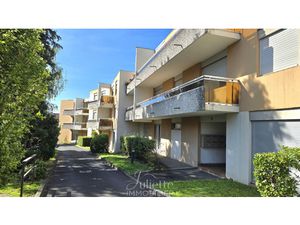 APPARTEMENT AVEC JARDIN PRIVE