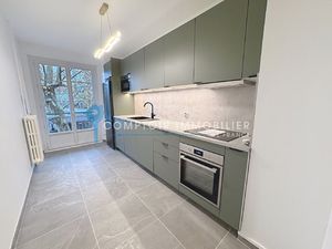 GRENOBLE Ile Verte/Notre Dame - T3 refait à neuf 'Immeuble e