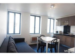 Chambre à louer dans T4