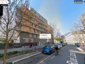 F4 Caserne de Bonne au 4ème étage avec grande terrasse et garage