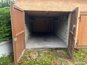 Loue garage avec électricité de plein-pied rue Édouard Pailleron