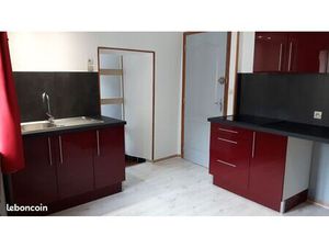 Joli studio avec mezzanine centre Bourg-Argental