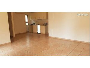 Grand Appartement F4 mesnil racoin