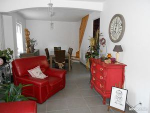 Maison 3 chambres petite cour 760 euros