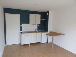 Location Appartement 2 pièces à Ploumagoar (22970) : à louer 2 pièces / 23m² Ploumagoar