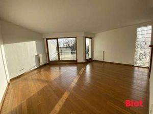 Location Appartement 3 pièces à Rennes Cleunay (35000) : à louer 3 pièces / 70m² Rennes Cl