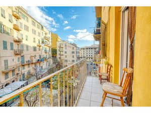 Appartement 4 pièces 81m² centre-ville Bastia à rénover