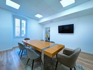 Vente Appartement Bureaux Local Professionnel refait à neuf 6 pièces Bastia Hyper Centre