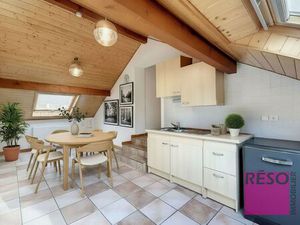 Atypique appartement T4  cave et 2 stationnements