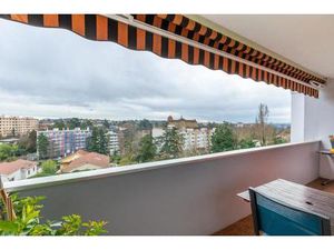 Appartement de 4 pièces de 82 3 m² situé à Sainte-Foy-lès-Lyon