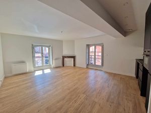 ST ETIENNE T2 NEUF 43 8M2