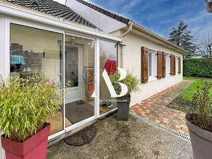 PROCHE NANGIS  dans un cadre exceptionnel à deux pas des boi