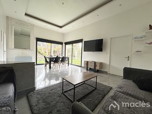 ENSEMBLE IMMOBILIER D'EXCEPTION 165 m2 HABITABLES TERRAI