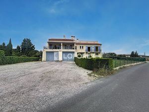 Villa à BOULETERNERE 6 chambres  vaste garage et terrasse.