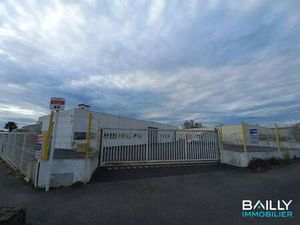 Location Bureaux et commerces à La Roche-sur-Yon (85000) : à louer / 356m² La Roche-sur-Yo