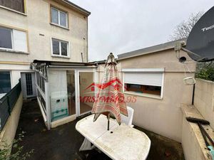 APPARTEMENT EN REZ DE CHAUSSE