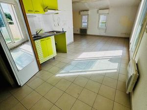 STUDIO TYPE 1 AVEC TERRASSE ET PLACE DE PARKING PRIVE