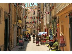 Local commercial LIBRE écusson