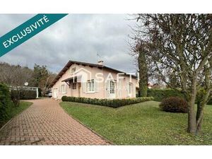 Joli pavillon avec terrain clos et arboré