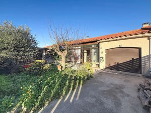 Maison avec jardin et garage à MONTESQUIEU DES ALBERES