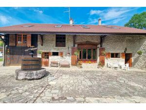 Maison Ville-La-Grand 8 pièce(s) 320 m²