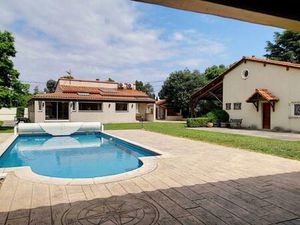 Viager occupé - Maison plain-pied  piscine et dépendance à