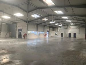 Local d'activités - 708 m² - Bourg en Bresse proche rocade