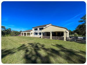 MAISON CONTEMPORAINE PROCHE PERIGUEUX