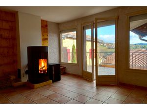 Oingt - Appartement T3 de 75 m² avec terrasse  vue et garage