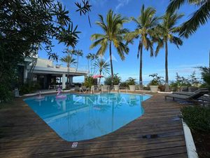 Villa de Prestige avec Studios Indépendants et Vue d’Exception - MZIMC1007