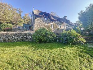 Jolie chaumière Nord Cantal