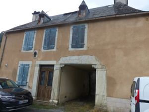 Vente maison 3 pièces 75 m² à Bazus-Aure (65170)  75 000 €