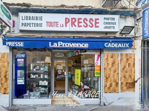 Fonds de commerce/ Murs/ Appartement à vendre à Montredon 13008 MARSEILLE