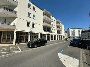 LOCAL COMMERCIAL A LOUER