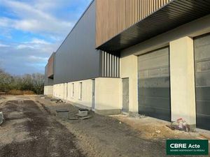Location local d'activités ATTON 848 m²