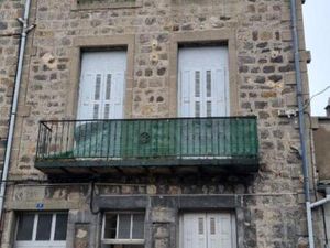 Achat Immeuble 133m² ST JUST MALMONT 43240