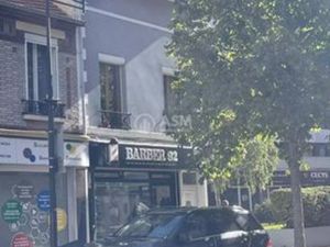 Prestigieux immeuble de rapport en vente à Courbevoie  Île-de-France