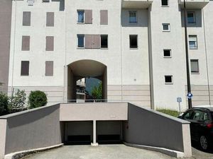 Location garage 13 m² à Saint-Genis-Pouilly (01630)