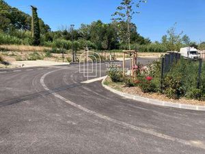 Terrain constructible 300 m² Pont-de-Crau