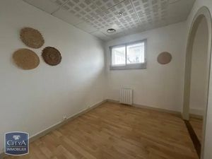 Local professionnel à louer - Royan (17) - 760€