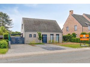Perfect instapklare woning met 3 slaapkamers op 13 are